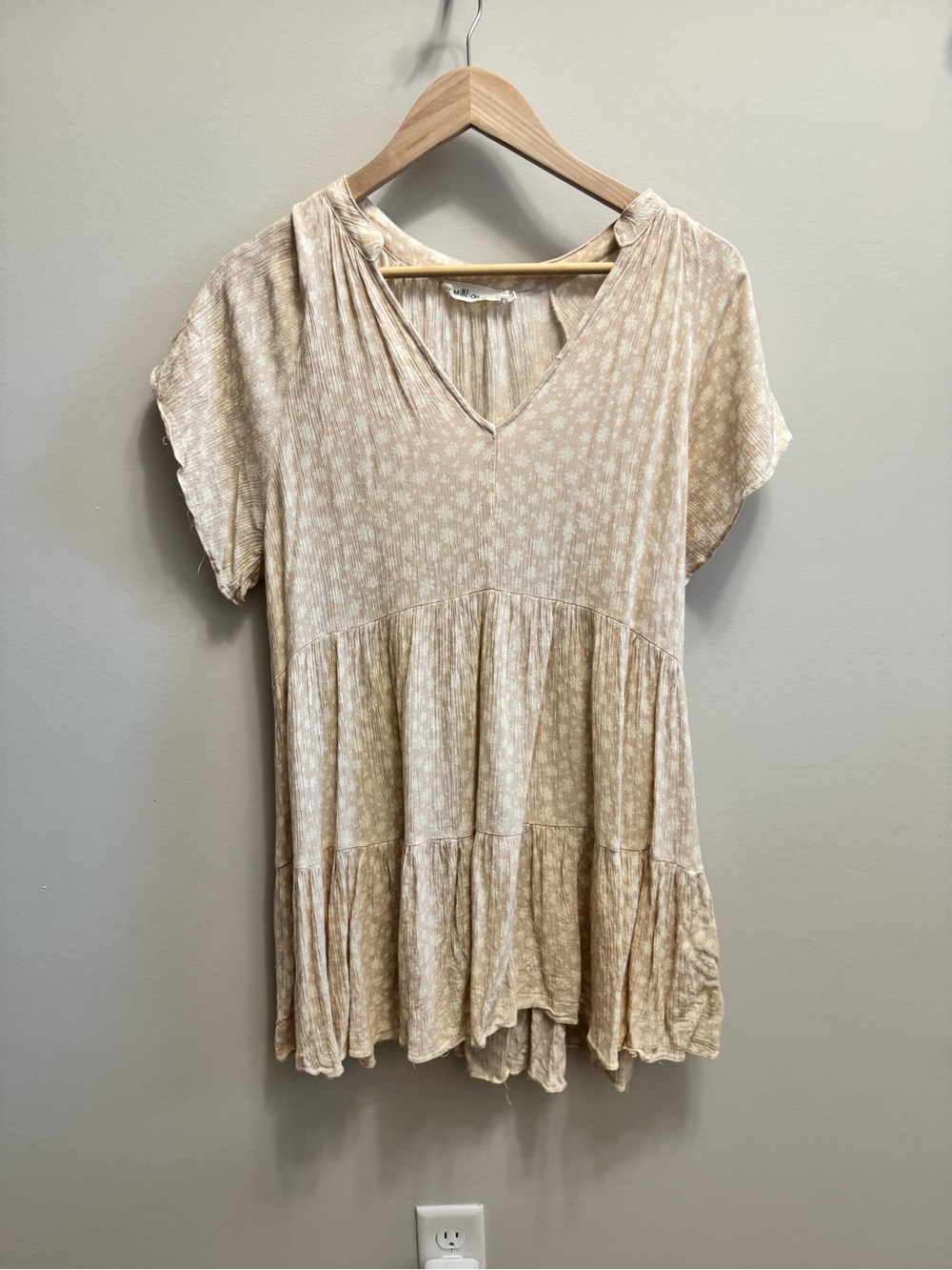 Millibon Beige Floral V-Neck Tiered Tunic